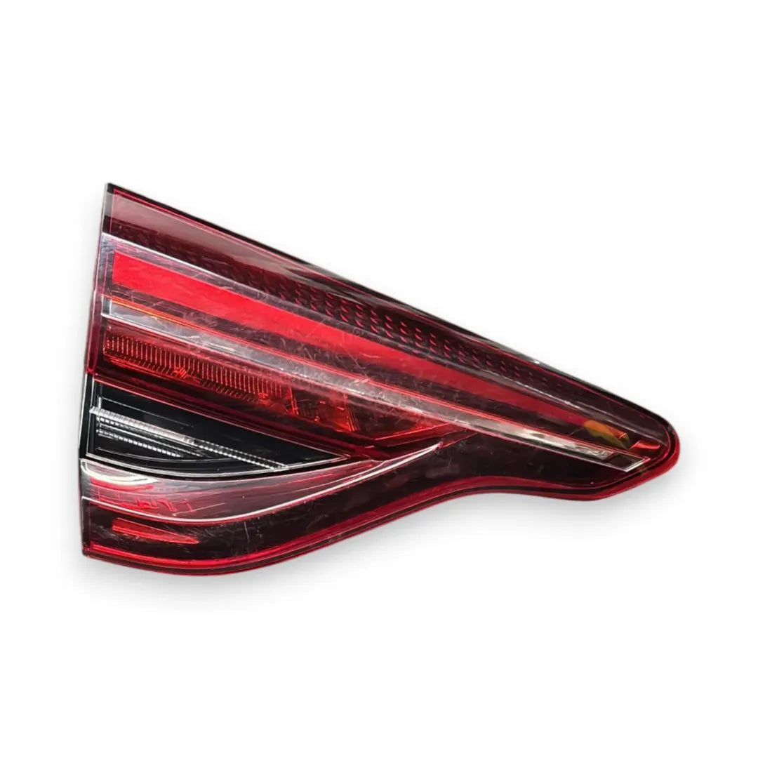 Fanale posteriore interno destro Renault Clio 5ª Serie 2019–2024 OEM 265504450R