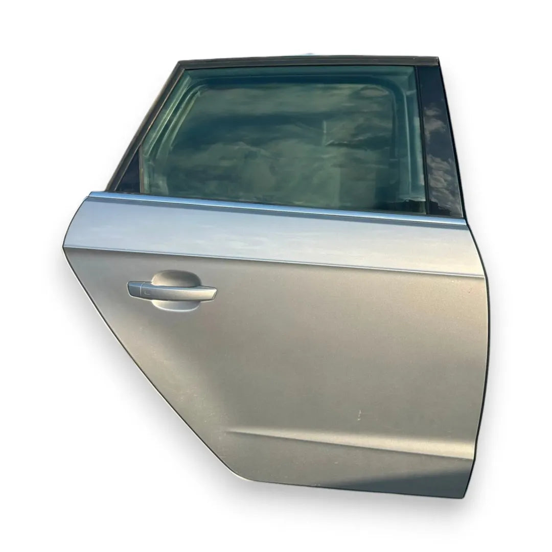 Portiera posteriore destra Audi A3 8V OEM 8V4833052E