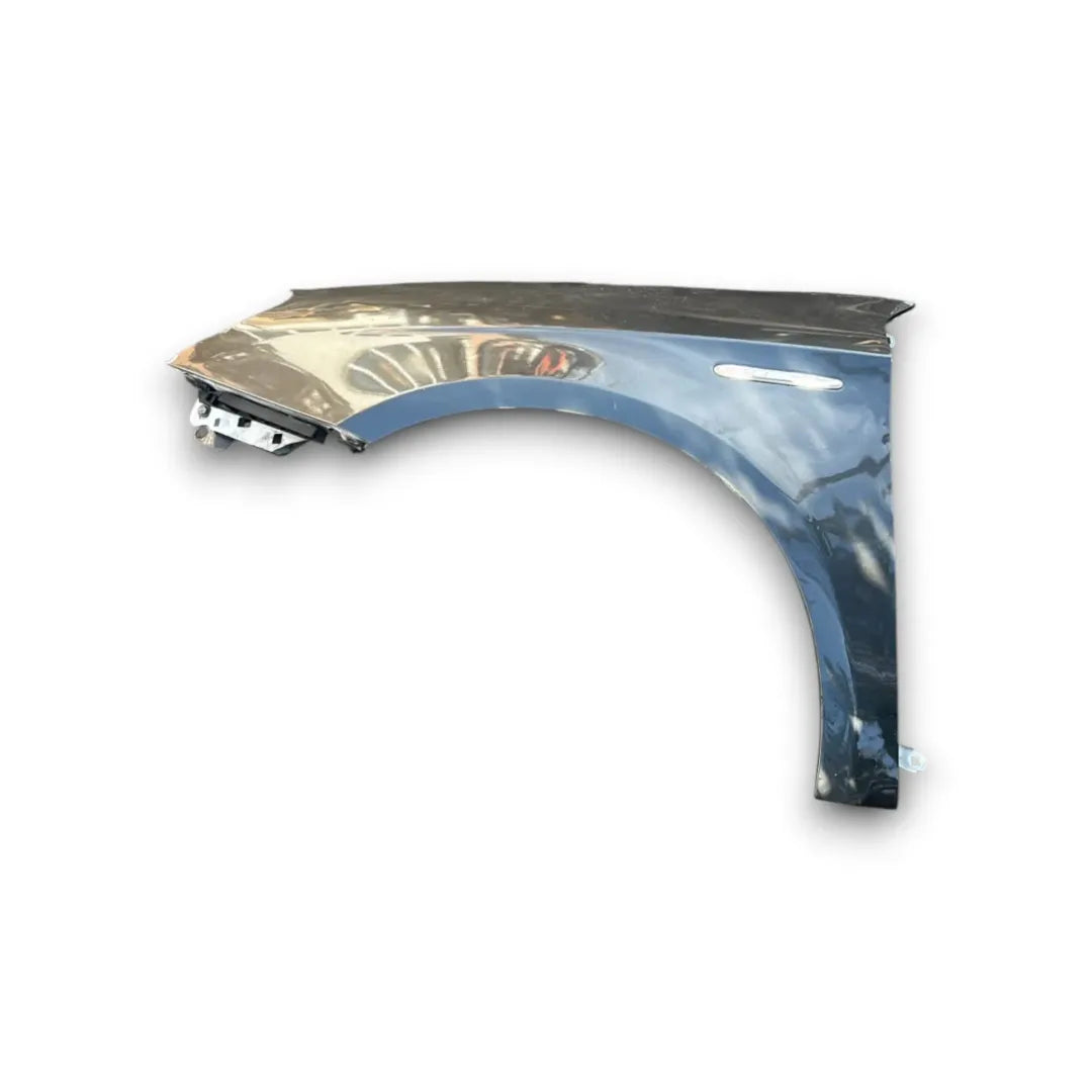 Parafango anteriore sinistro Alfa Romeo Giulietta 2010–2013 OEM 50520627