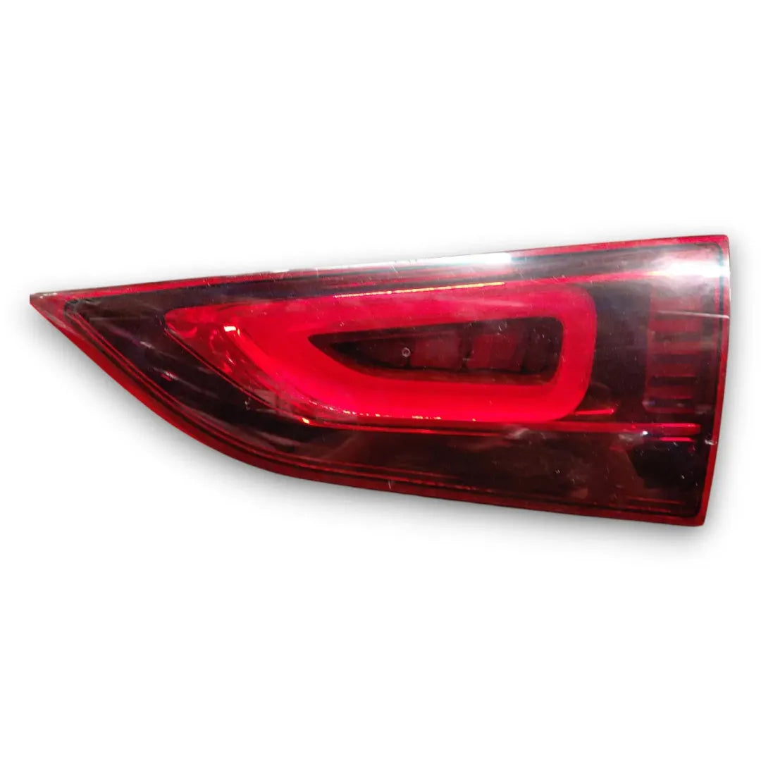 Fanale posteriore interno destro Mercedes-Benz Classe GLA X156 2017–2020 OEM A1569068800