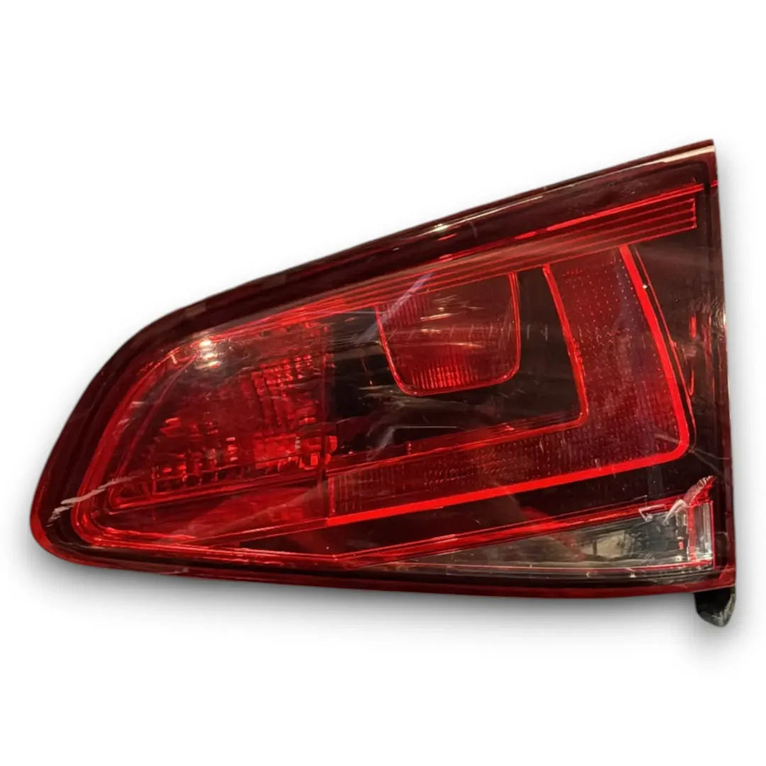 Fanale posteriore interno destro Volkswagen Golf VIII dal 2019 OEM 5H0945094C