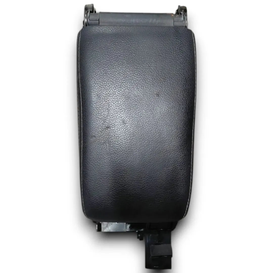 Bracciolo Volkswagen Scirocco dal 2008 cod. 1K5864251 C