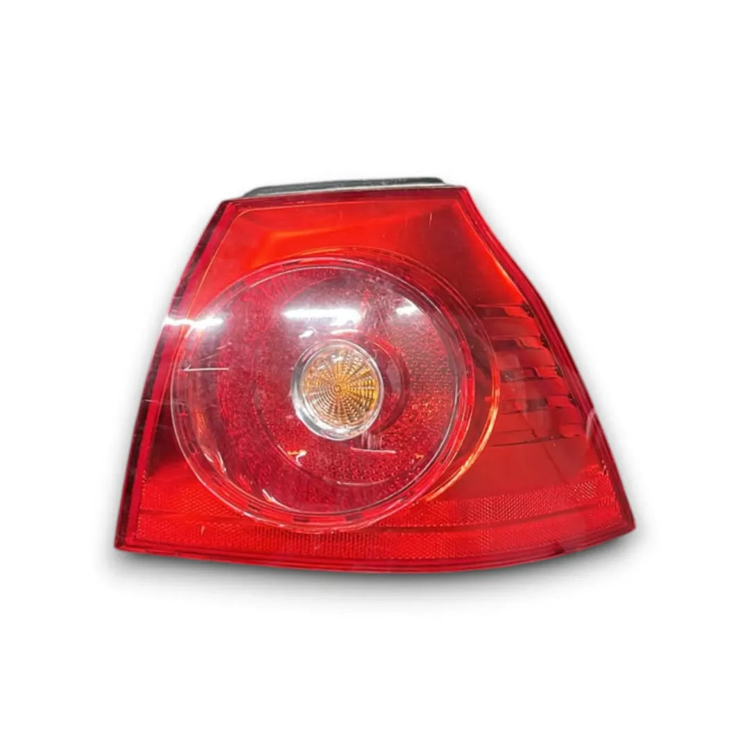 Fanale posteriore esterno destro Volkswagen Golf 2003–2009 OEM 1K6945096AA