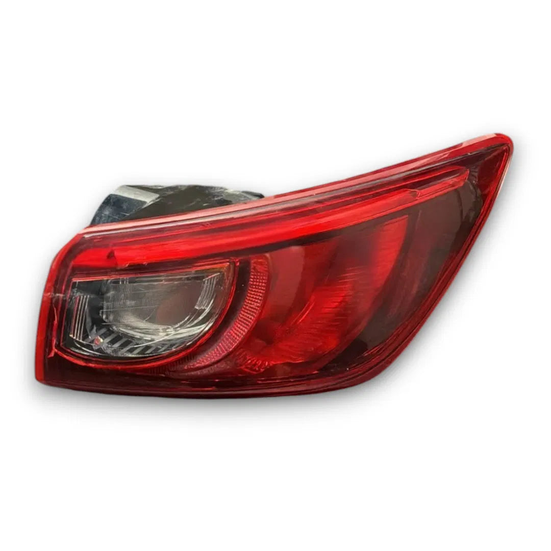 Fanale posteriore esterno destro Mazda CX-3 dal 2015 OEM DB2R51150E