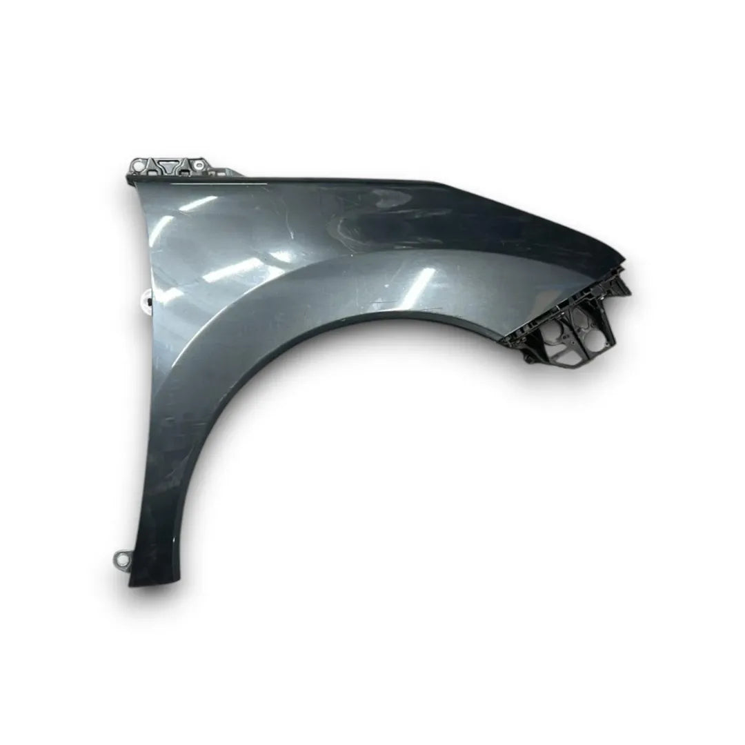 Parafango anteriore destro Peugeot 3008 2013–2017 OEM 7841Z1
