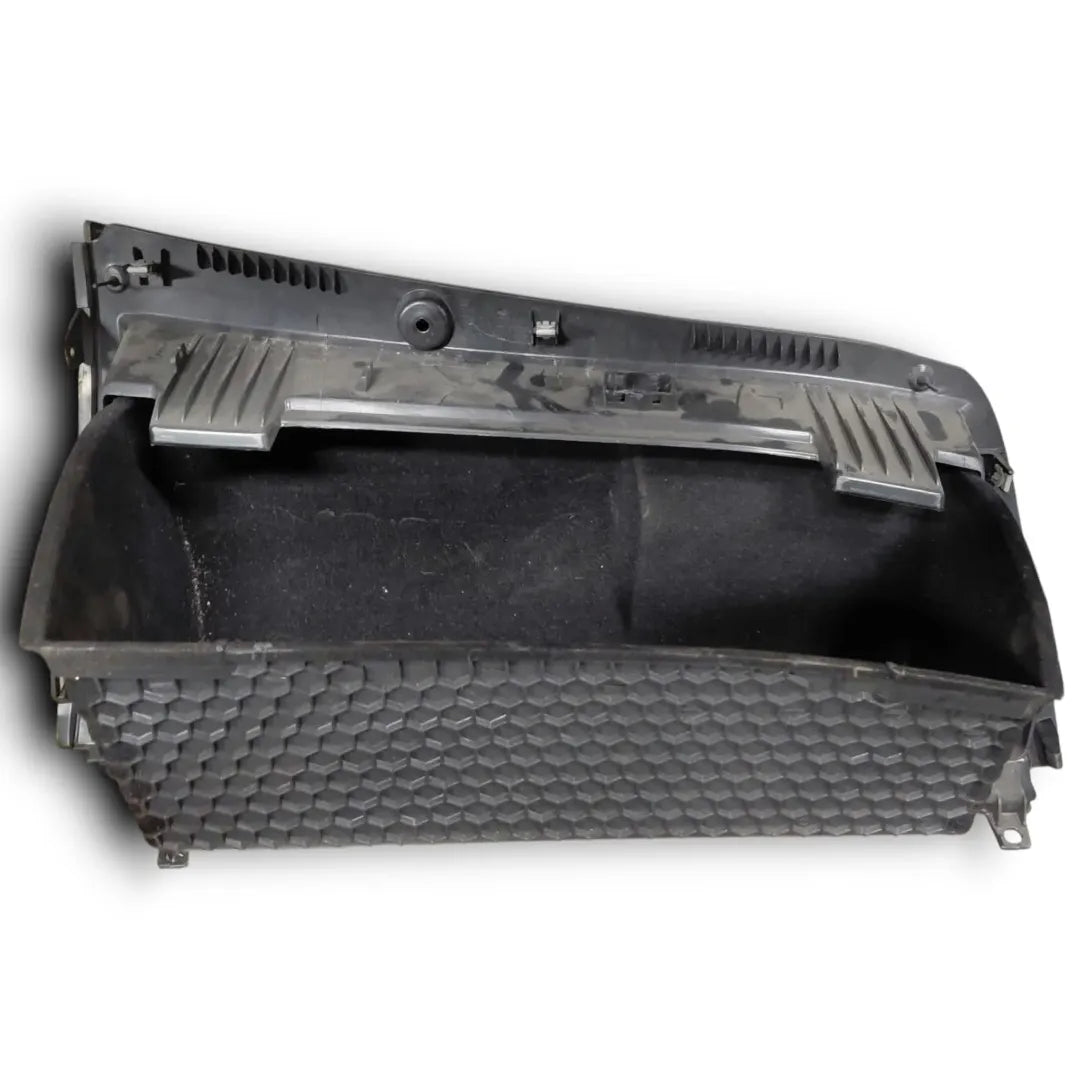 Dettaglio Cassetto portaoggetti Opel Insignia dal 2017 OEM 39097522 - foto 2
