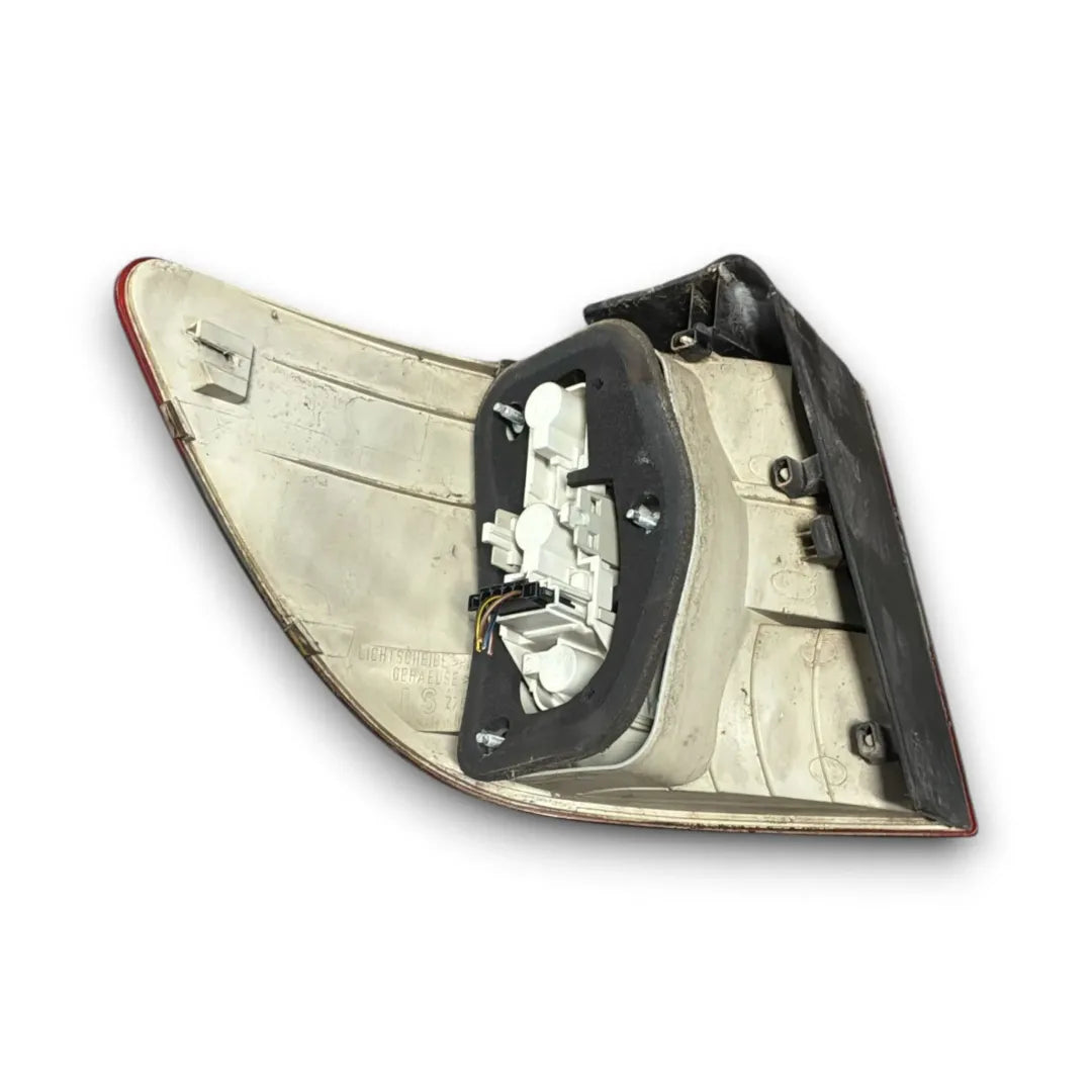 Dettaglio Fanale posteriore esterno destro Mercedes-Benz Classe B T245 2005–2013 OEM A1698202664 - foto 2