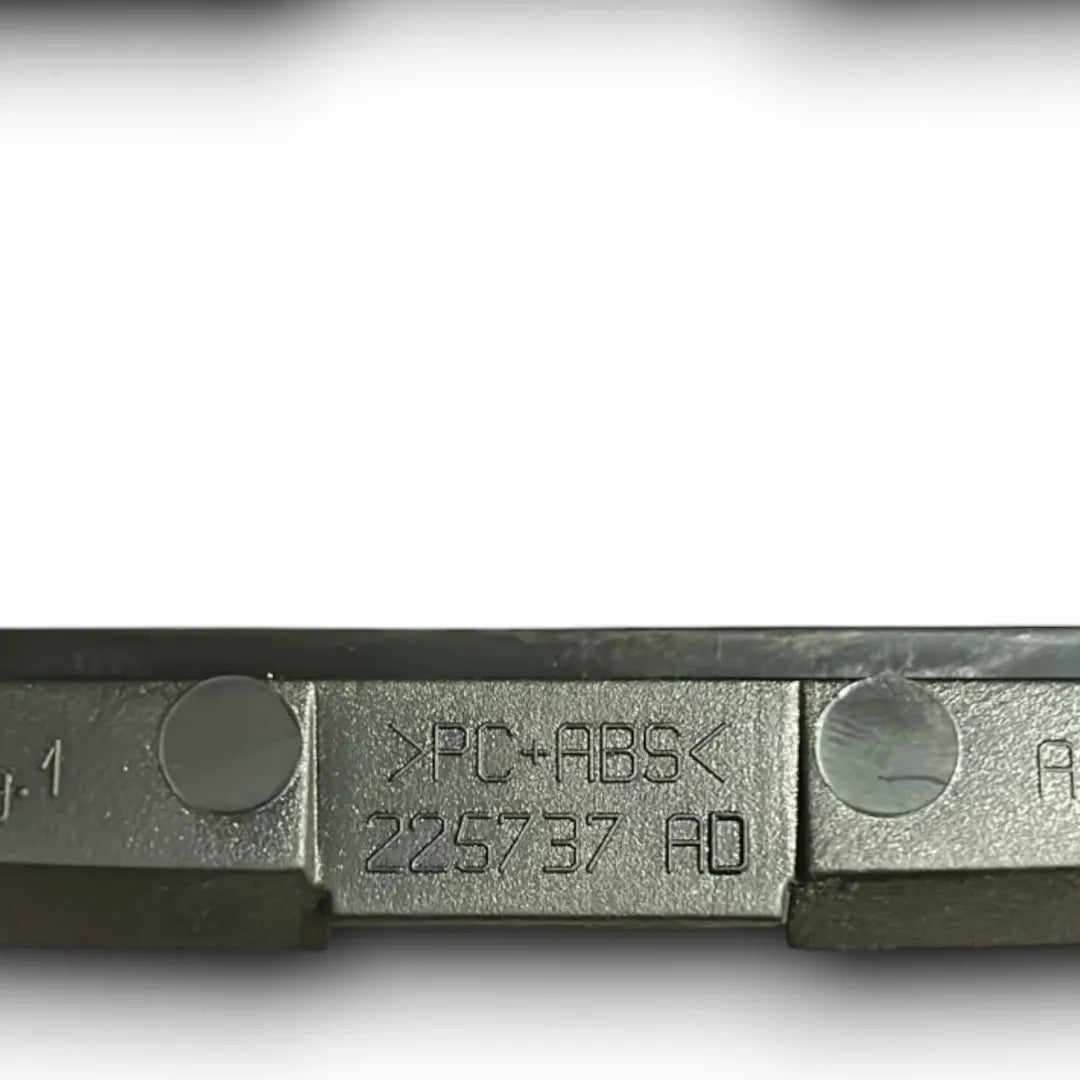 Dettaglio Bocchetta aria centrale cruscotto Fiat Punto 1N/1P OEM 735267886 - foto 2