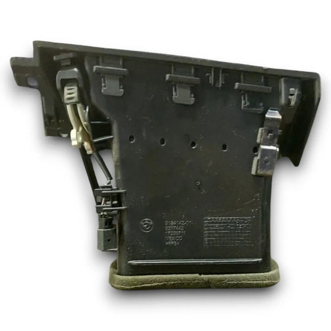 Dettaglio Bocchetta aria laterale cruscotto destra BMW X3 E83 2006–2010 OEM 64223420588 - foto 2