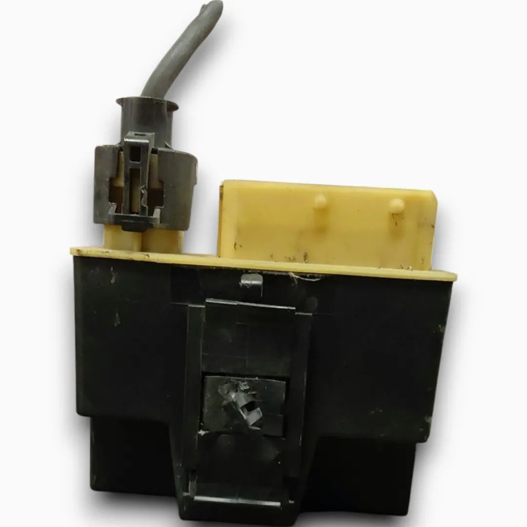Dettaglio Centralina di controllo riscaldatore ausiliario Peugeot 3008 2013–2017 cod. 9662570880 - foto 2