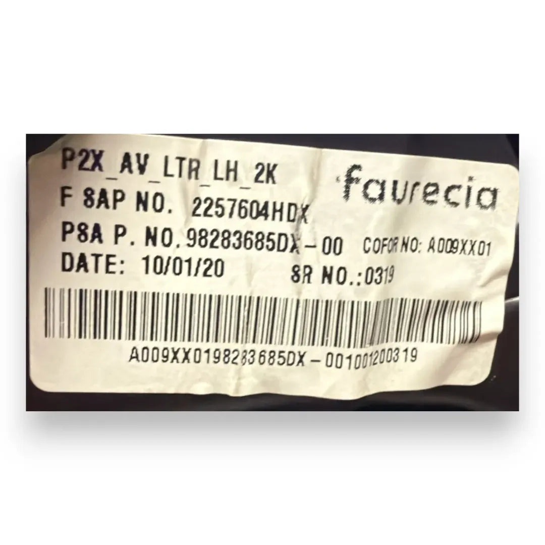 Dettaglio Bocchetta aria laterale cruscotto sinistra Peugeot 208 P21E OEM 98283685DX - foto 2