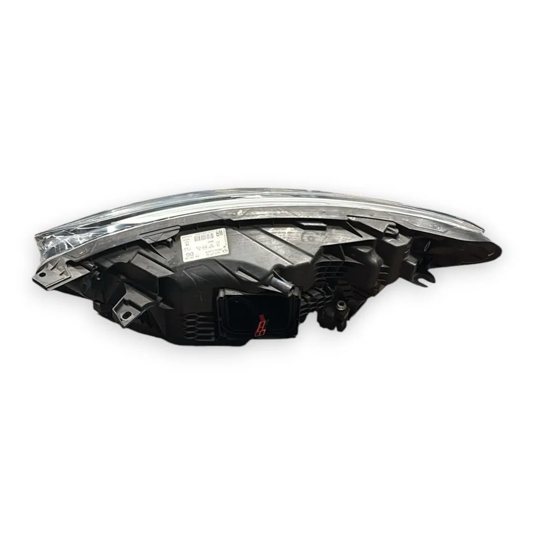 Dettaglio Faro anteriore destro Renault Captur 2017–2020 OEM 260107244R - foto 2