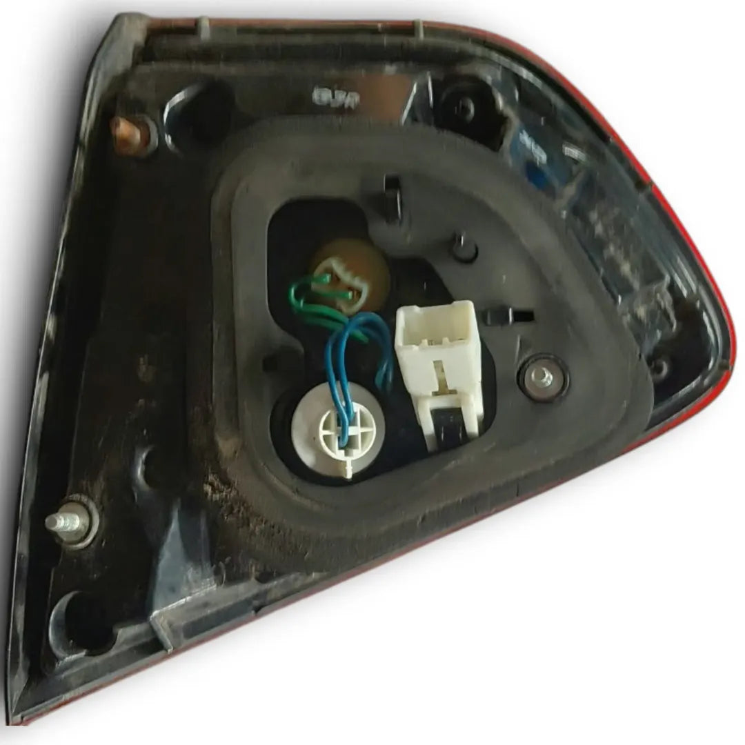 Dettaglio Fanale posteriore interno sinistro Kia RIO 3ª Serie 2015–2017 OEM 924031W260 - foto 2