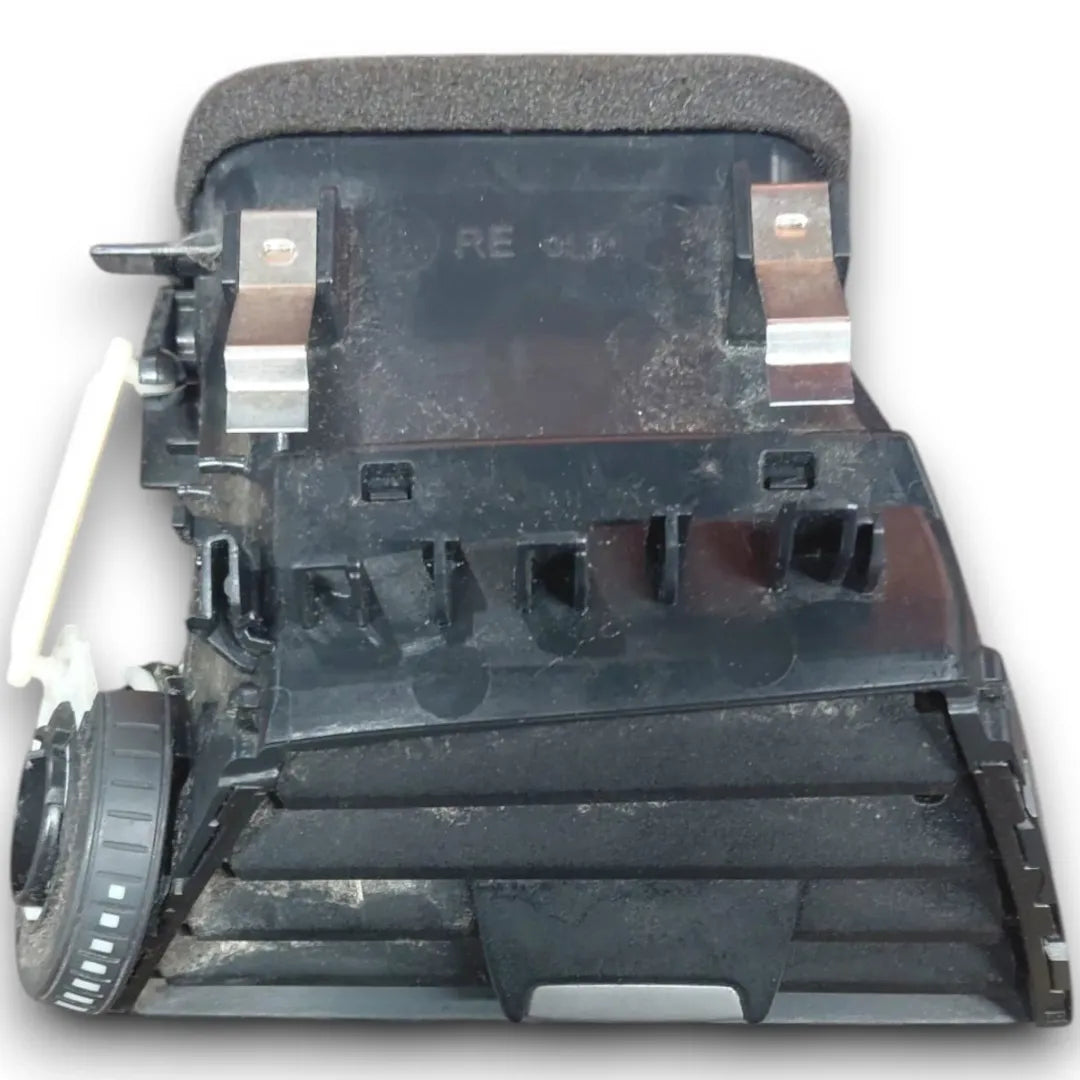 Dettaglio Bocchetta aria laterale cruscotto destra BMW Serie 1 5P F20 OEM 64229205356 - foto 2
