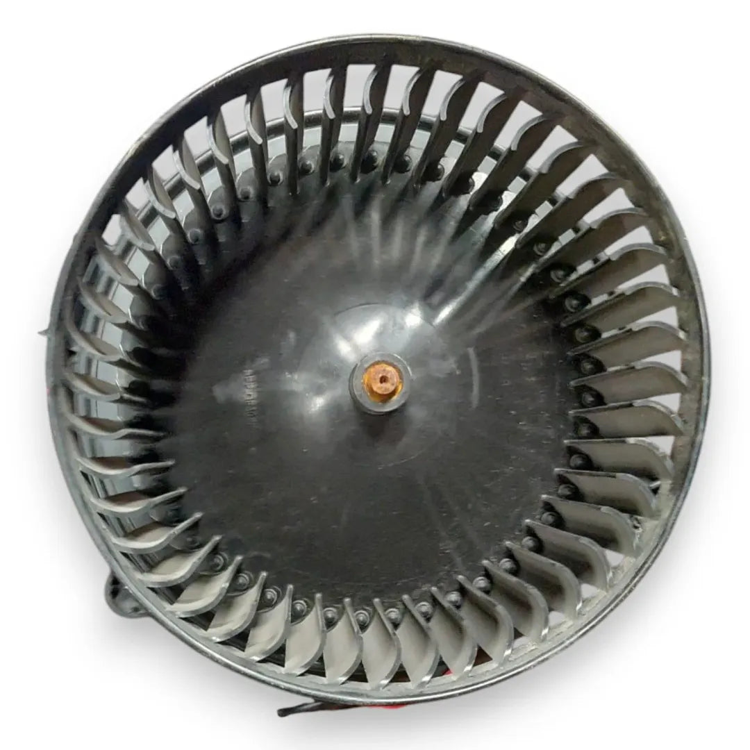 Dettaglio Ventola abitacolo Mercedes-Benz Classe A W177 OEM A2478308400 - foto 2
