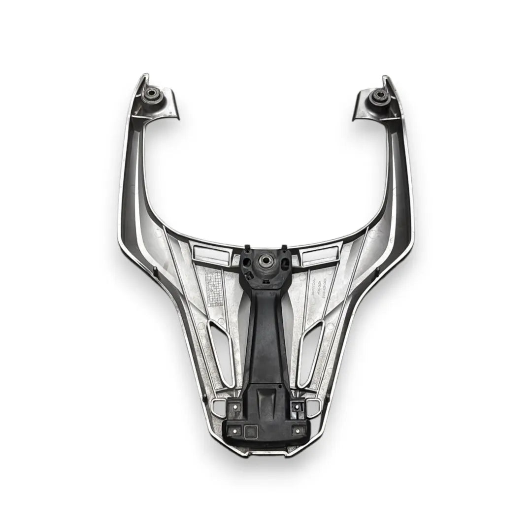 Dettaglio Maniglione passeggero con portapacchi Honda SH 125i ABS Start&Stop E5 cod. 81200-K0R-D000 - foto 2