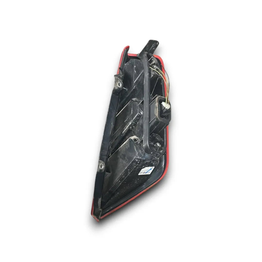 Dettaglio Fanale posteriore sinistro Fiat Punto II 2003–2007 OEM 46817804 - foto 2