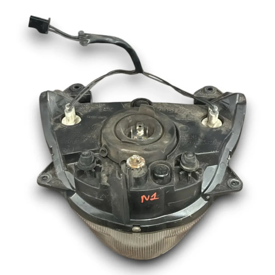 Dettaglio Faro anteriore Suzuki UX Sixteen 125 - foto 2