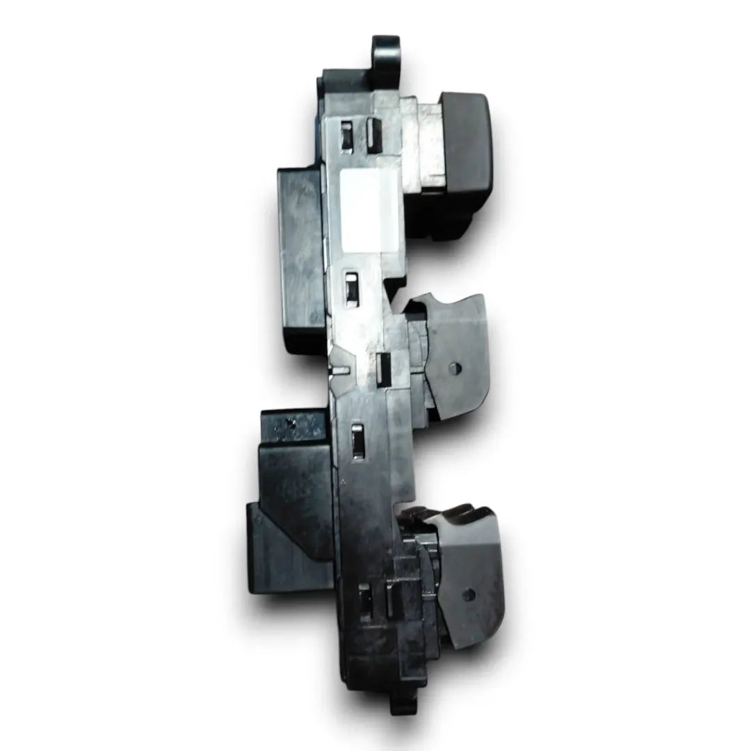 Dettaglio Pulsantiera alzacristalli posteriore Suzuki Vitara OEM 3799054P61000 - foto 2