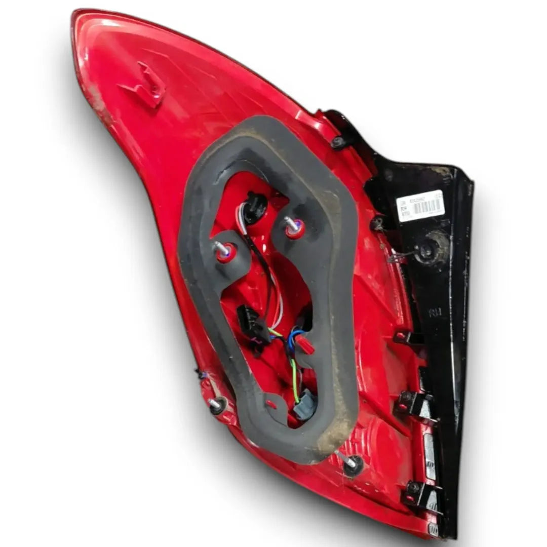 Dettaglio Fanale posteriore destro Opel Mokka 2012–2016 OEM 42435942 - foto 2
