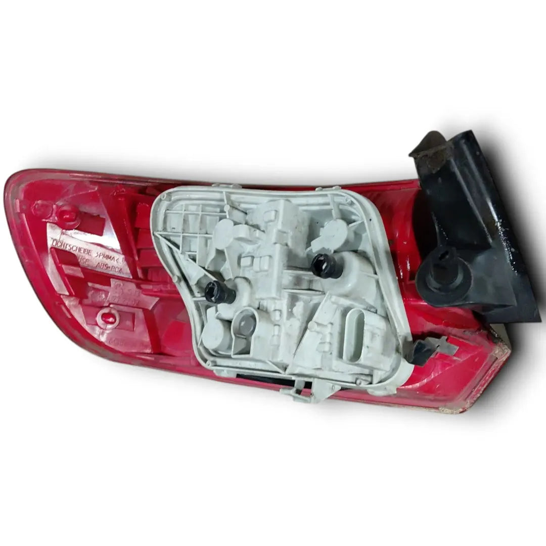 Dettaglio Fanale posteriore esterno sinistro Audi A3 8P 2010–2013 OEM 8P4945095E - foto 2