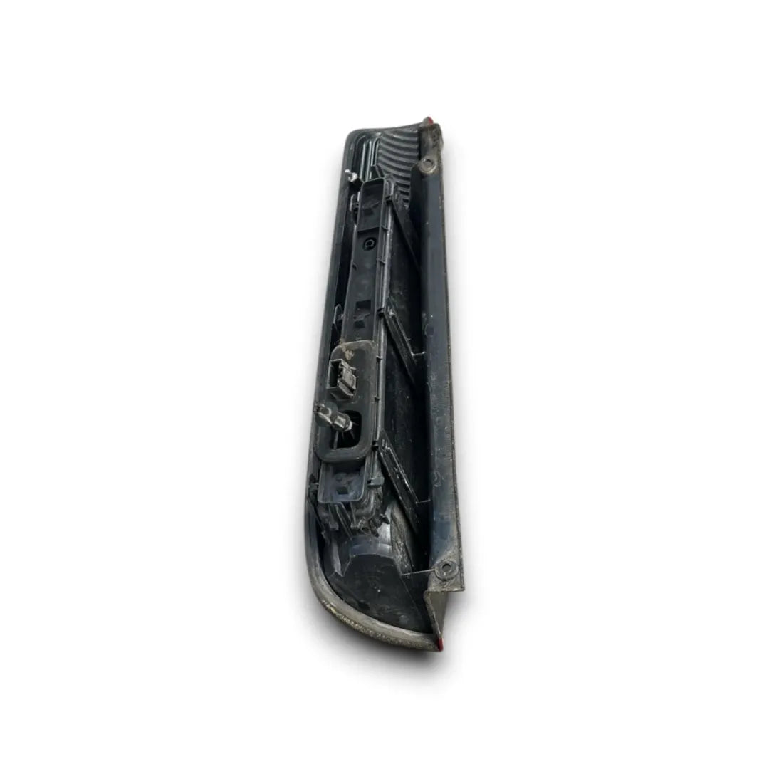 Dettaglio Fanale posteriore destro Ford Fiesta 2002–2005 OEM 1324561 - foto 2