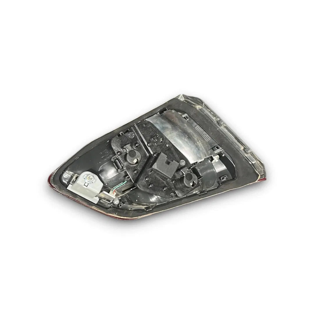Dettaglio Fanale posteriore interno destro BMW Serie 2 Active Tourer F45 dal 2014 OEM 63217311042 - foto 2