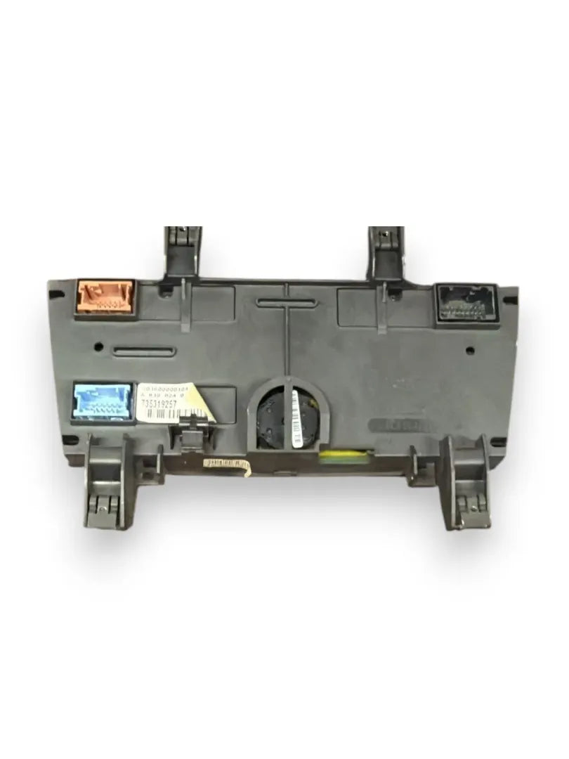 Dettaglio Blocco comando climatizzazione Fiat Stilo 2C OEM 46723480 - foto 2