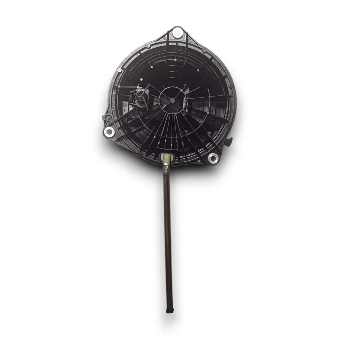 Dettaglio Pulsante portellone posteriore Volkswagen Golf VII dal 2012 cod. 5G9 827 469 - foto 2