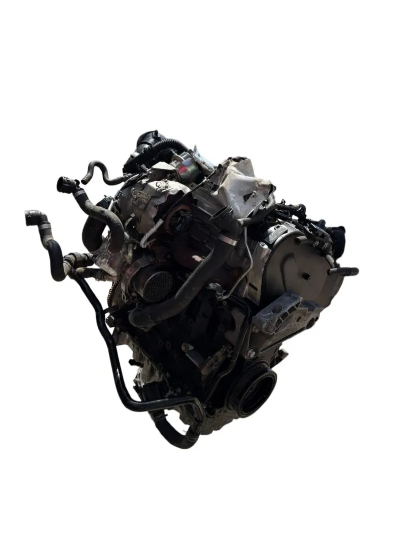Dettaglio Motore semicompleto SEAT Leon 2.0 TDI OEM 04L100033JX - foto 2