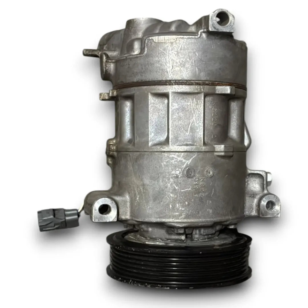 Dettaglio Compressore clima Alfa Romeo Stelvio 6V OEM 50535296 - foto 2