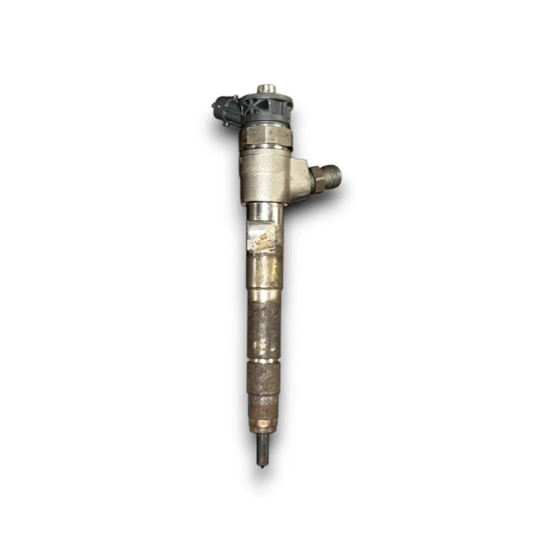 Dettaglio Iniettore diesel Renault Kangoo dal 2021 OEM 166007427R - foto 2