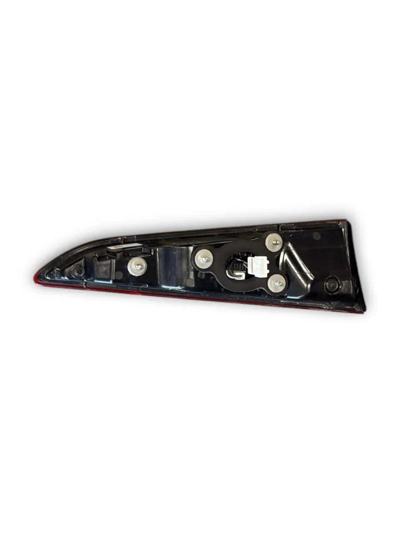 Dettaglio Fanale posteriore destro Hyundai i20 cod. 92403J9600 - foto 2