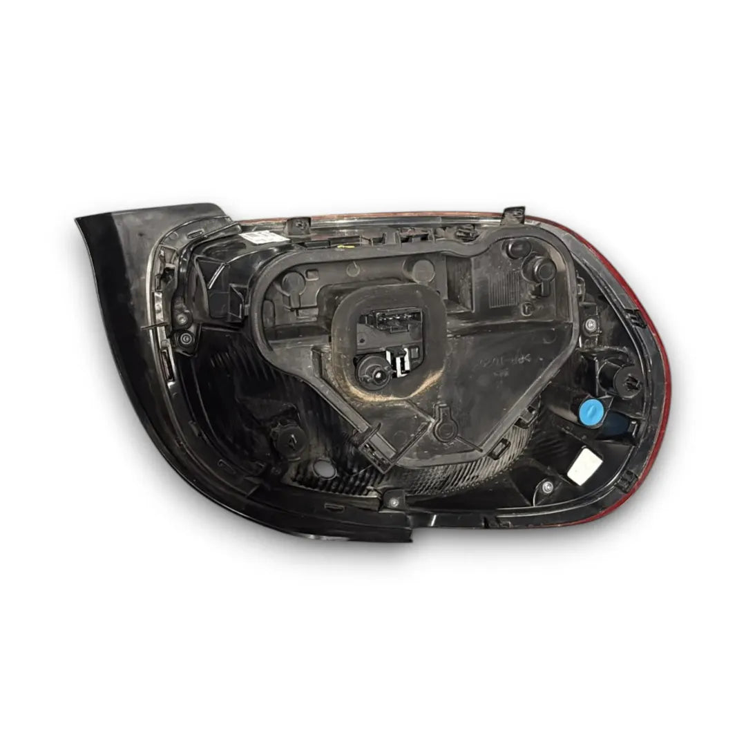 Dettaglio Fanale posteriore destro Citroën C3 3ª Serie B618 OEM 9812257480 - foto 2