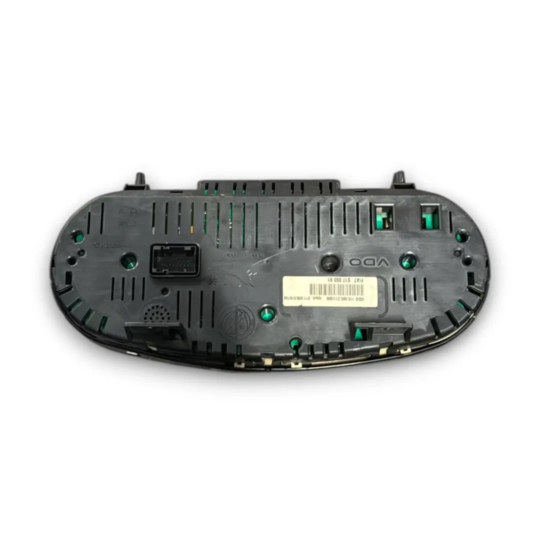 Dettaglio Quadro strumenti Lancia Ypsilon 2003–2006 cod. 51709391 - foto 2