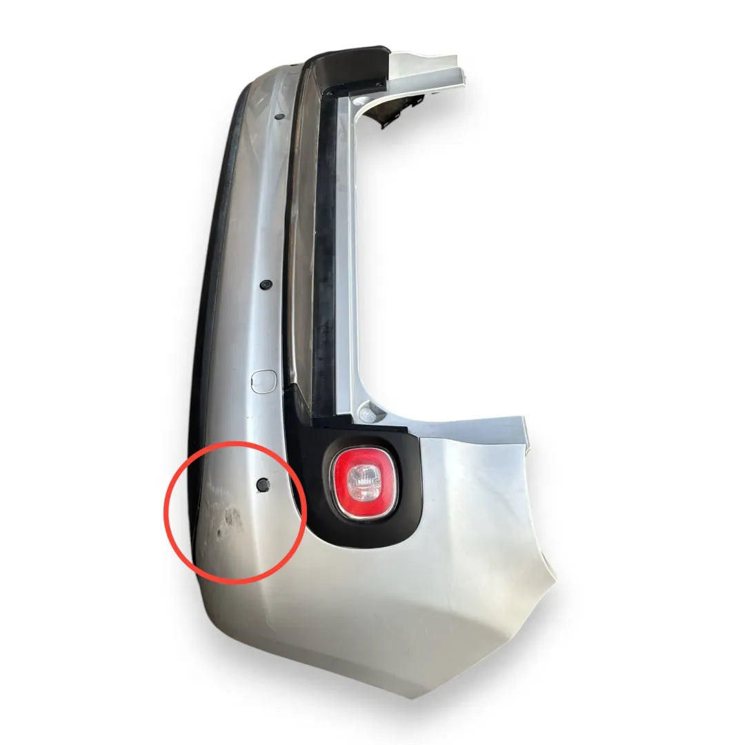 Dettaglio Paraurti posteriore Fiat 500L 2012–2018 OEM 735522860 - foto 2