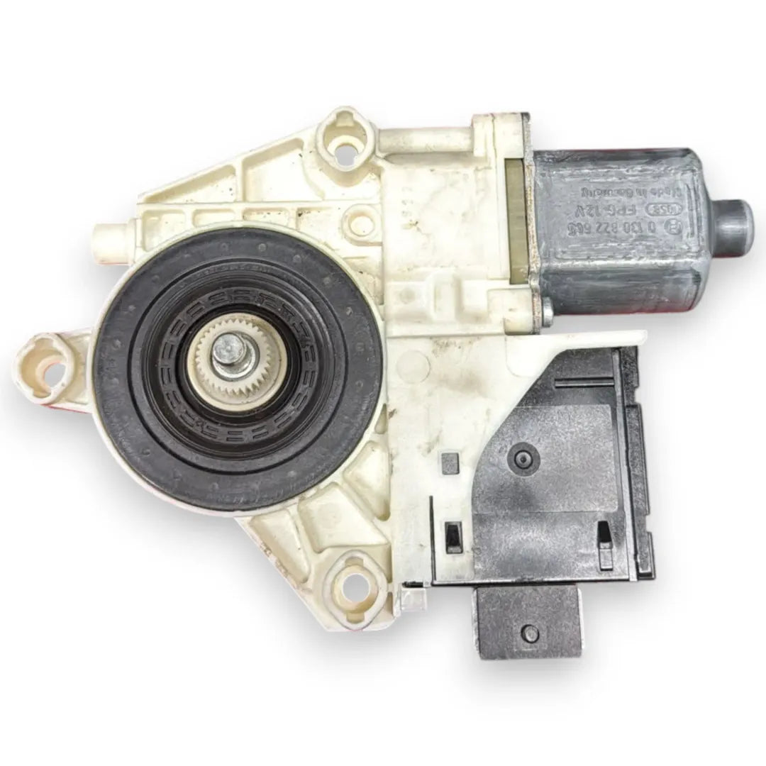 Dettaglio Motorino alzacristallo destro anteriore Fiat 500X 5F OEM 71777185 - foto 2