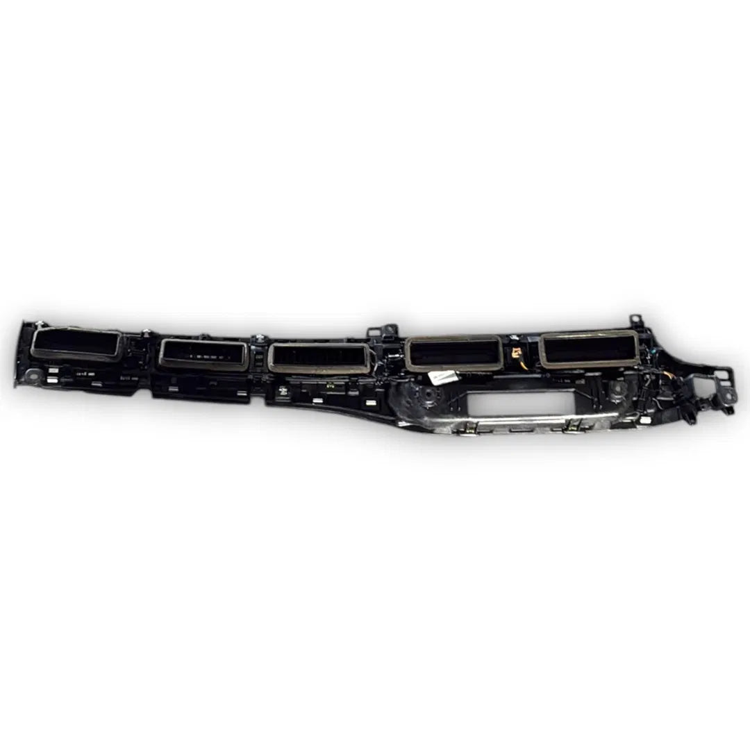 Dettaglio Bocchetta aria laterale cruscotto destra Audi A4 8W 2015–2019 OEM 8W1820902E - foto 2