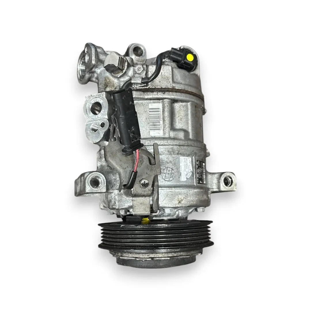 Dettaglio Compressore clima Mercedes-Benz Classe GLA H247 OEM A0008304202 - foto 2