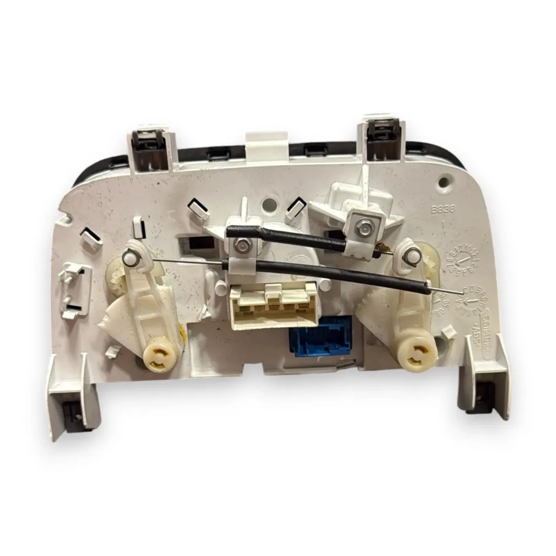 Dettaglio Blocco comando climatizzazione Fiat Grande Punto 2Y OEM 77363922 - foto 2