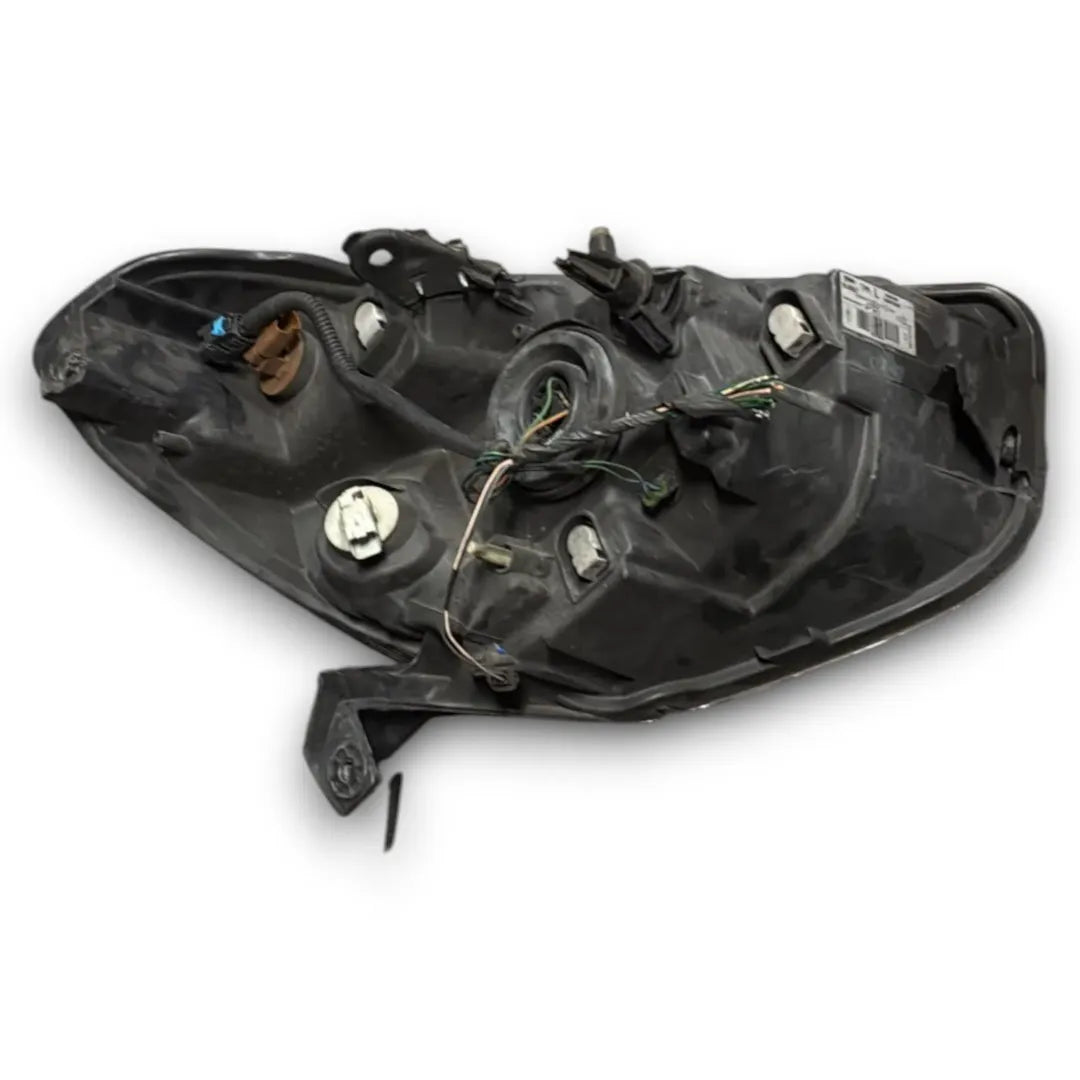 Dettaglio Faro anteriore sinistro Dacia Dokker 2012–2017 OEM 260603007R - foto 2