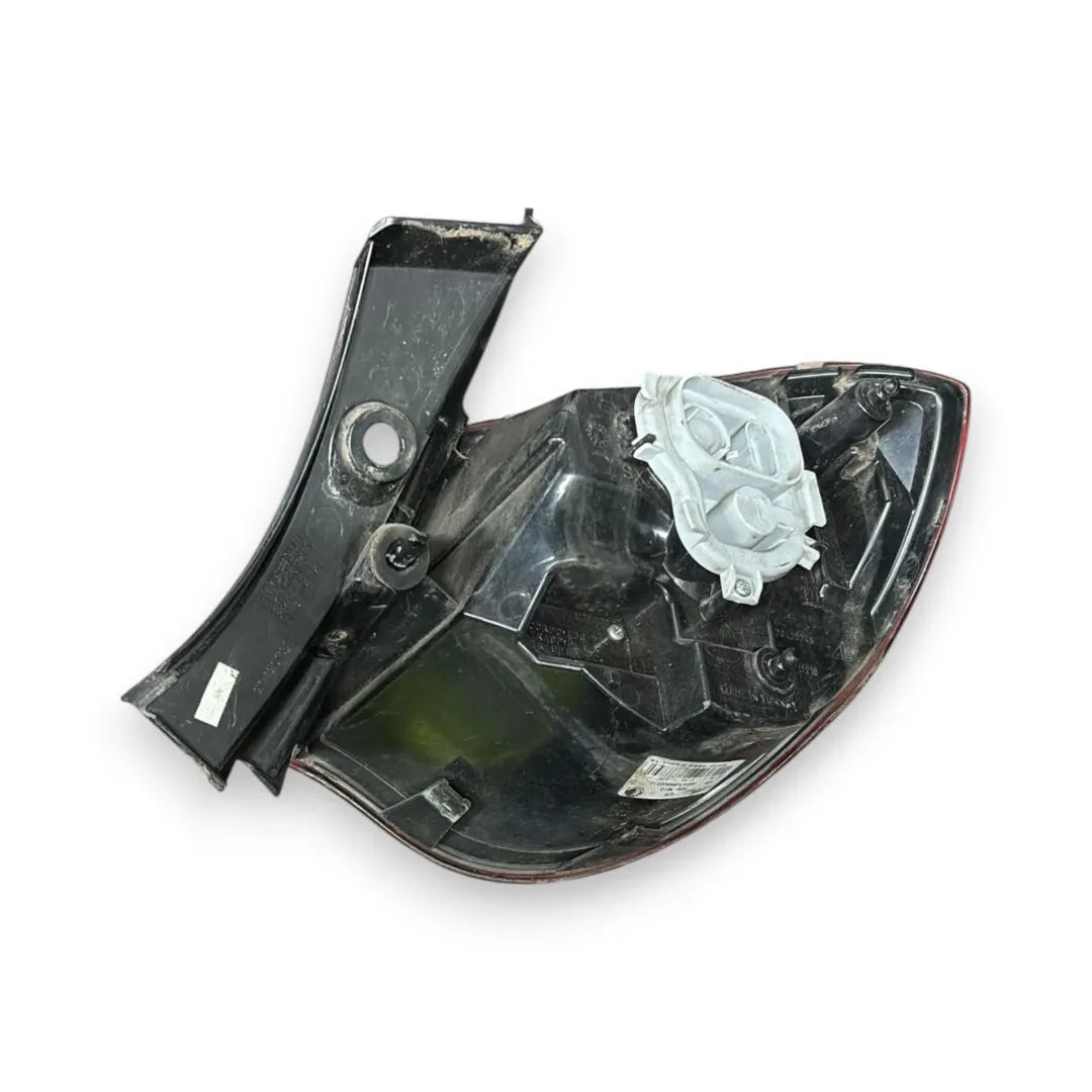 Dettaglio Fanale posteriore esterno sinistro Alfa Romeo Giulietta X7 OEM 50513613 - foto 2