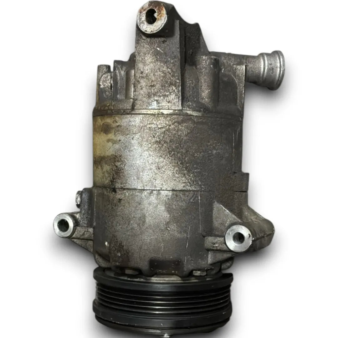Dettaglio Compressore clima Opel Astra J 2009–2018 OEM 95521424 - foto 2