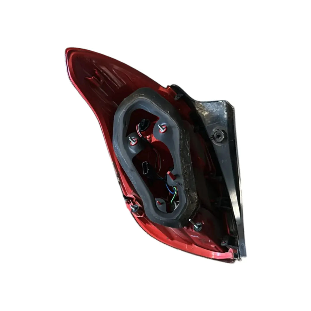 Dettaglio Fanale posteriore destro Opel Mokka 2012–2016 OEM 42435942 - foto 2