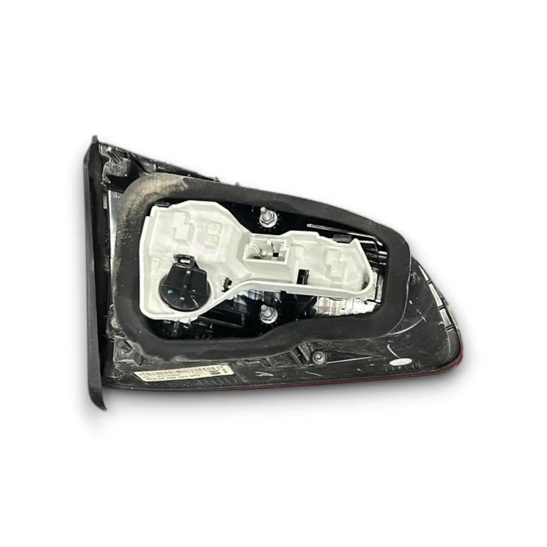 Dettaglio Fanale posteriore interno destro Volkswagen Golf VII dal 2012 OEM 5G0945094AC - foto 2