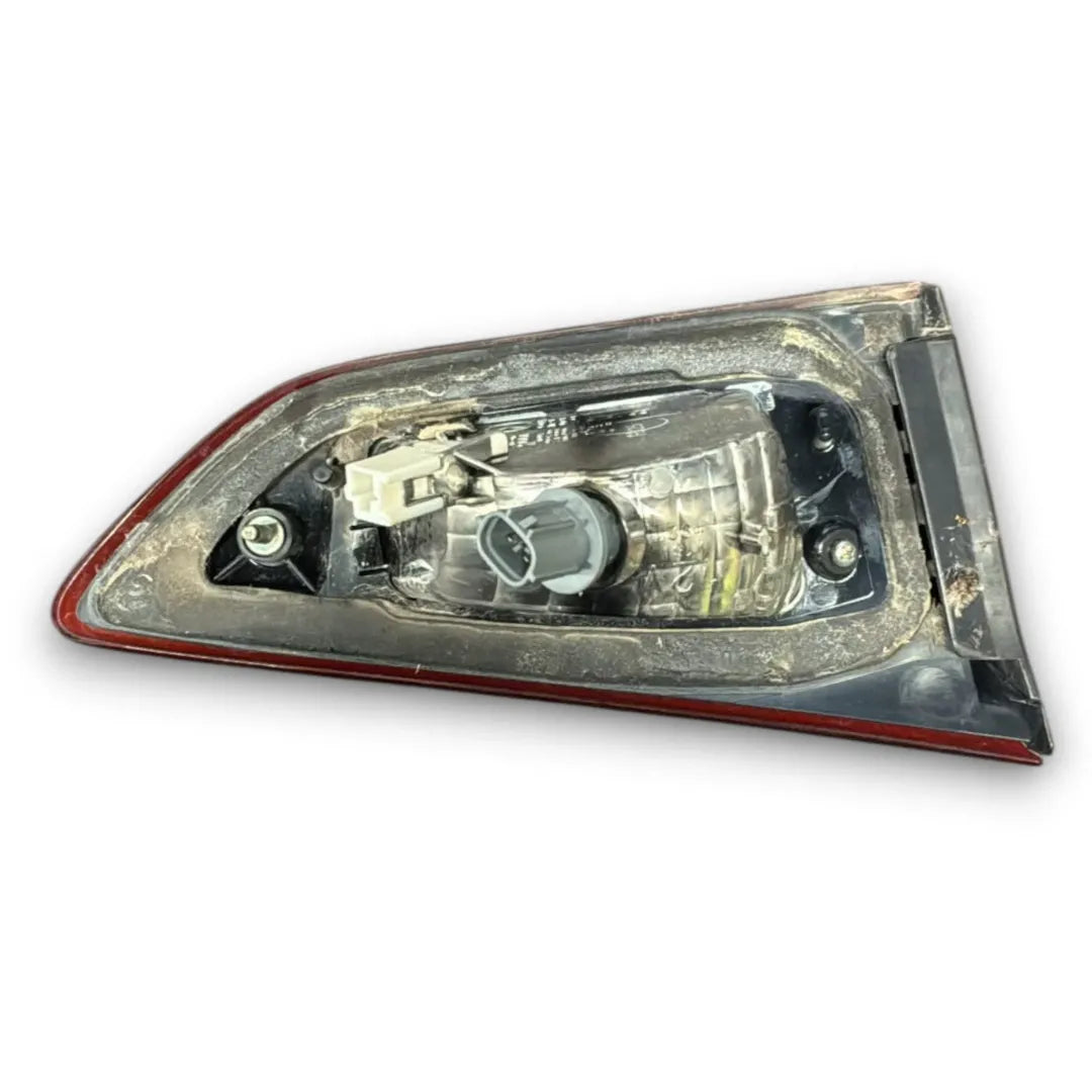 Dettaglio Fanale posteriore interno destro Mazda CX-3 OEM DB2R513G0B - foto 2