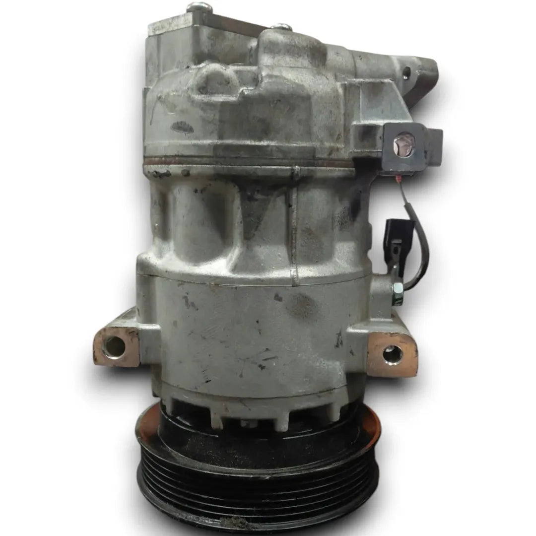 Dettaglio Compressore clima Renault Clio 3ª Serie 2005–2009 OEM 8200953359 - foto 2