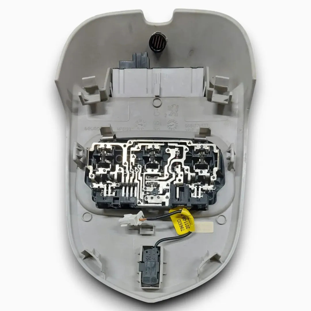 Dettaglio Plafoniera anteriore di cortesia Peugeot 308 2011–2015 OEM 6362V0 - foto 2