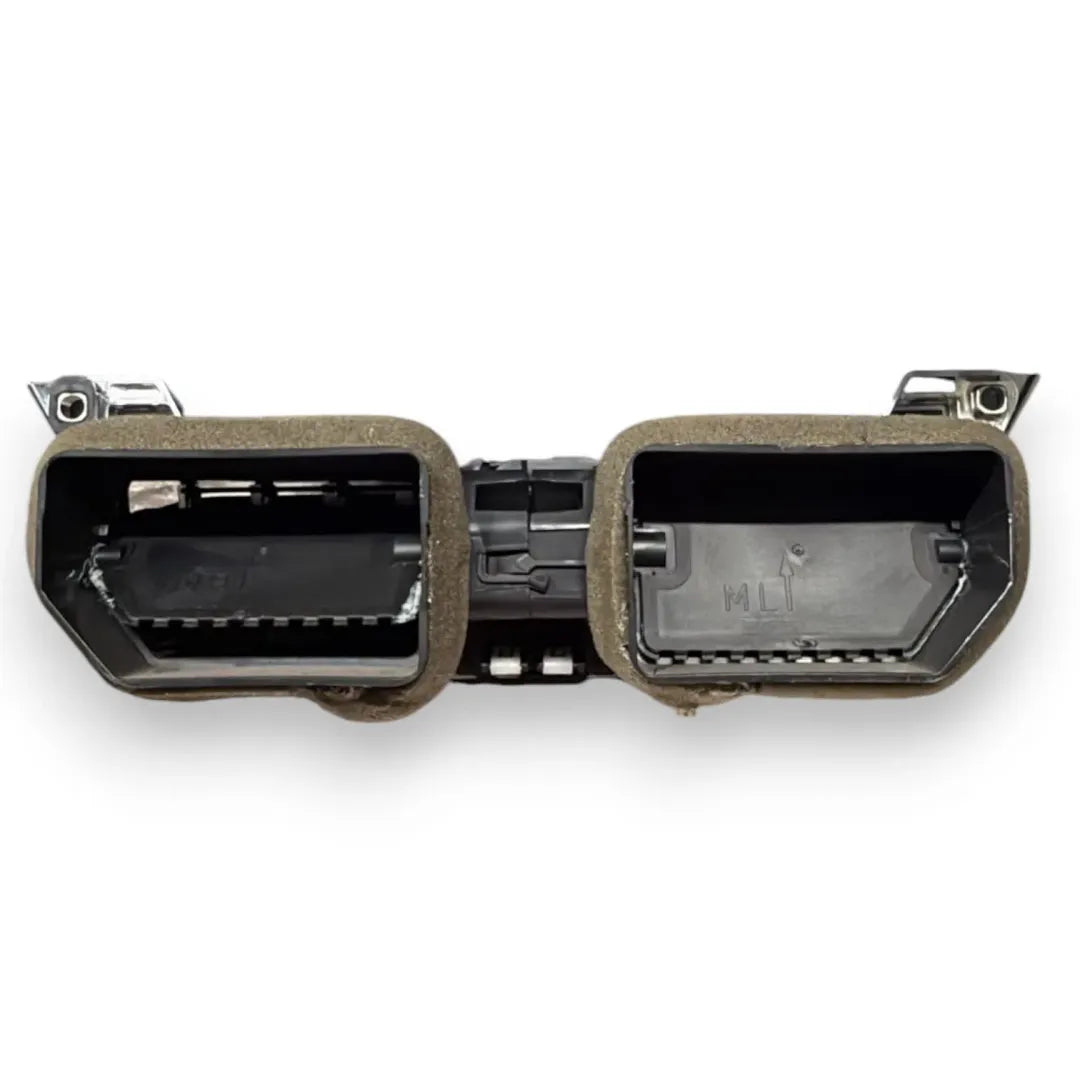 Dettaglio Bocchetta aria centrale cruscotto Ford Fiesta CE1 OEM 2434937 - foto 2