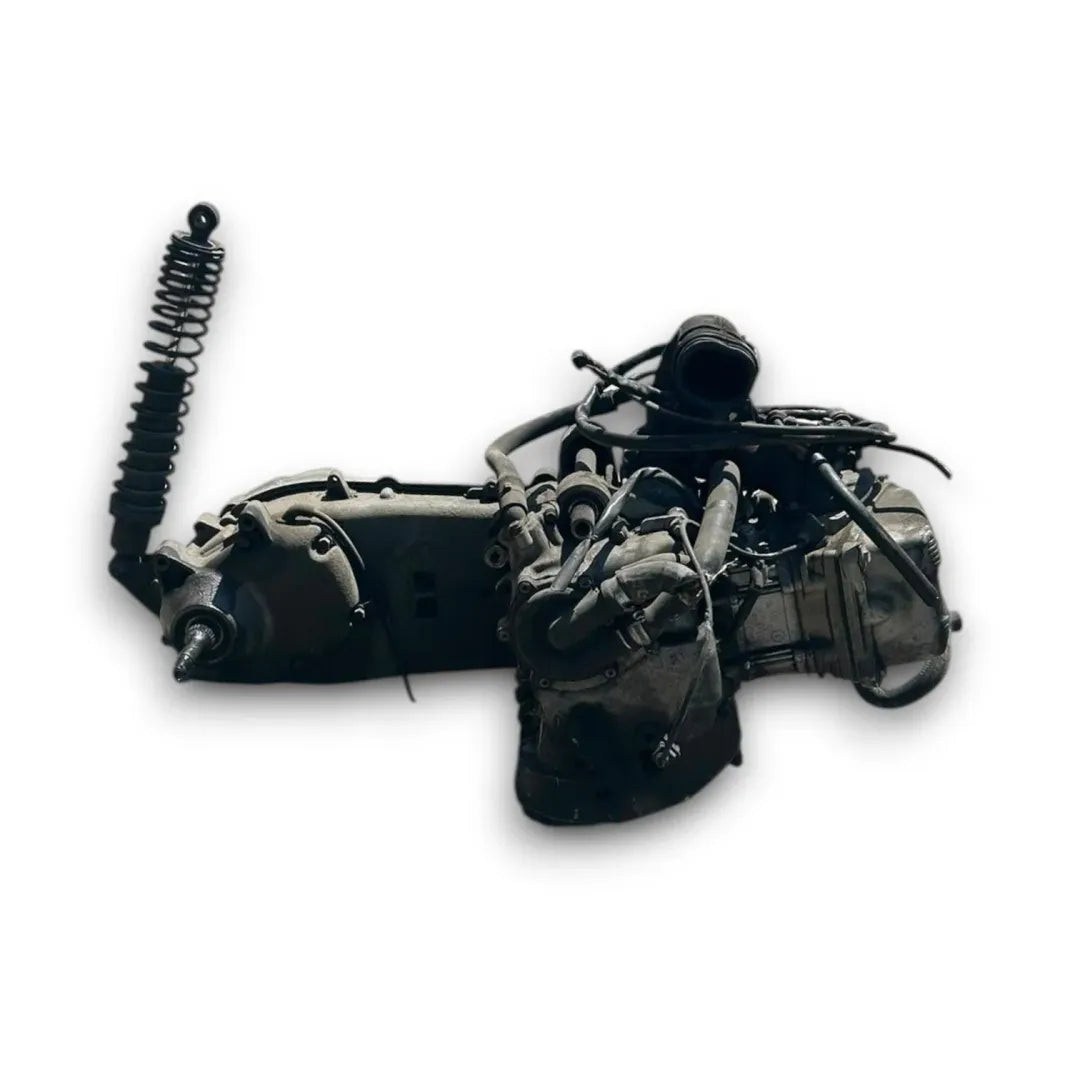 Dettaglio Motore completo Aprilia Atlantic 500 OEM AP8176059 - foto 2